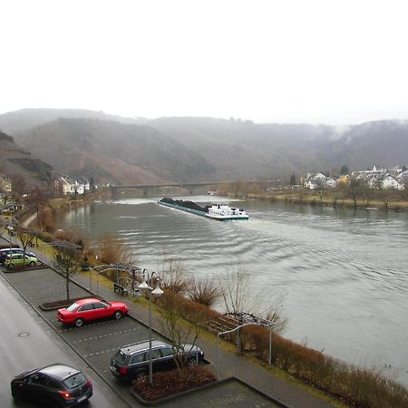 Mosel Panorama Apartment Цел ан дер Мозел Стая снимка
