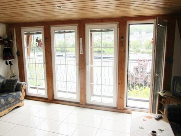 Mosel Panorama Apartment Цел ан дер Мозел Стая снимка